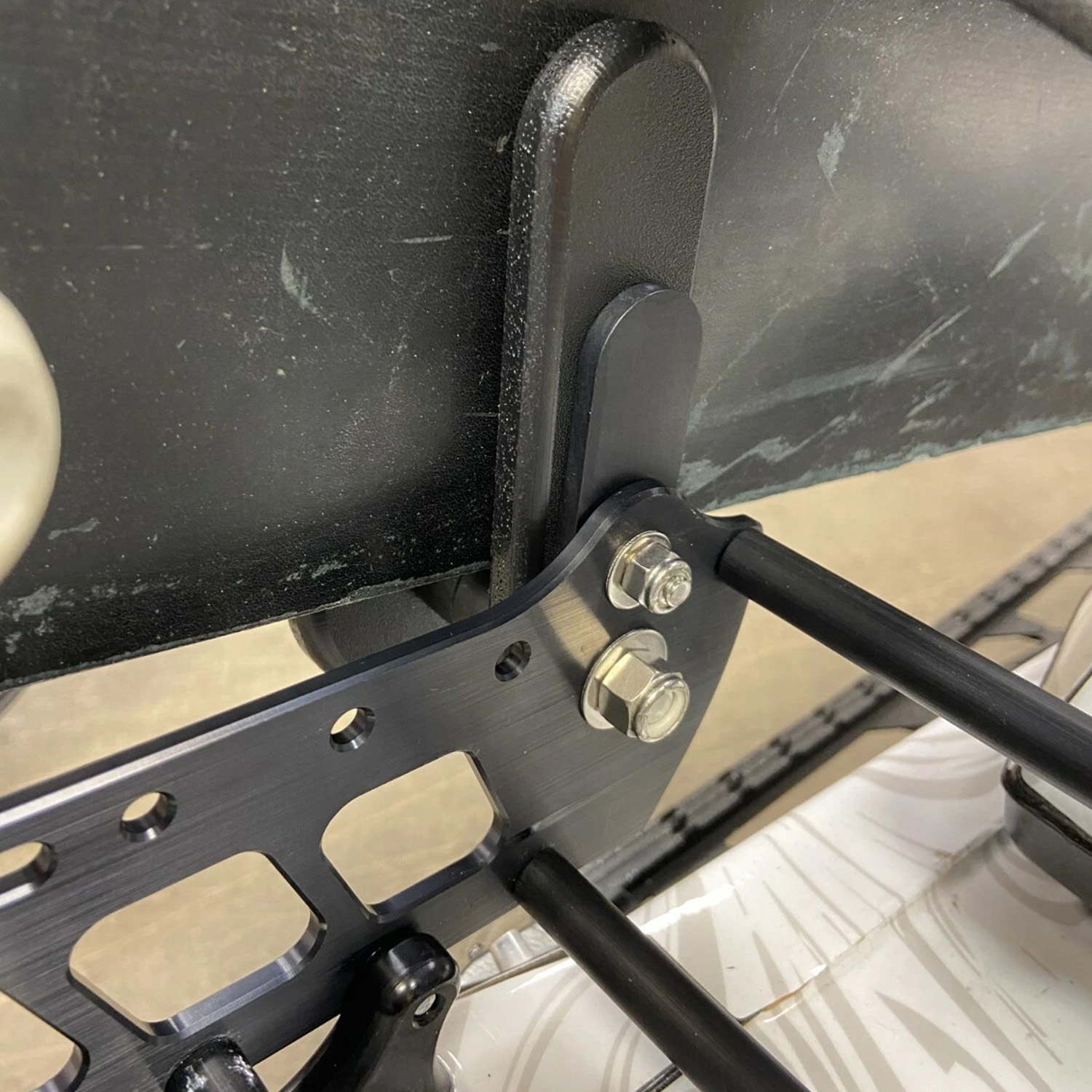 Snowmobile-rack-ski-attachment-close-up